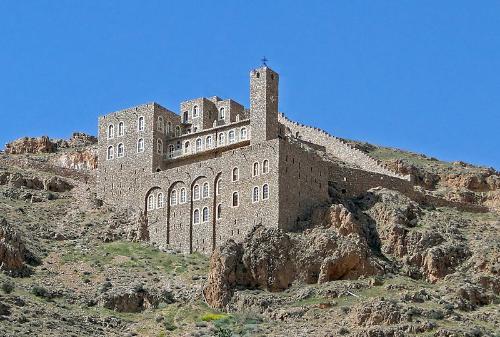 Deir_Mar_Musa_Restaurado.jpg