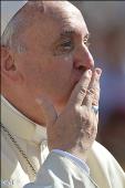 La Iglesia es una sola para todos, afirma Papa Francisco