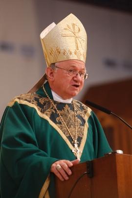 Las personas de edad son sujetos y protagonistas de la actividad pastoral: Mons. Zimowski