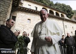 ¿Qué existe de más bello para nosotros, si no caminar con nuestro pueblo? El Papa la Comunidad Diocesana