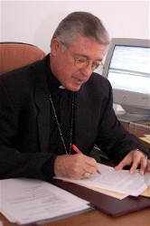 Mons. Joan Piris