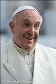 El Papa saluda a los caballeros de la brújula: comunicar la alegría de formar parte de la Iglesia