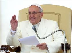 Una Iglesia ciudadana del mundo digital, que sea casa de todos, en diálogo con la humanidad y misionera de Cristo, alienta el Papa